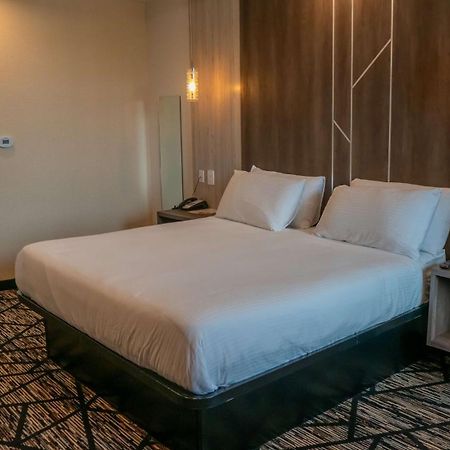 Surestay Hotel By Best Western Houston Southeast Саут-Хьюстон Экстерьер фото