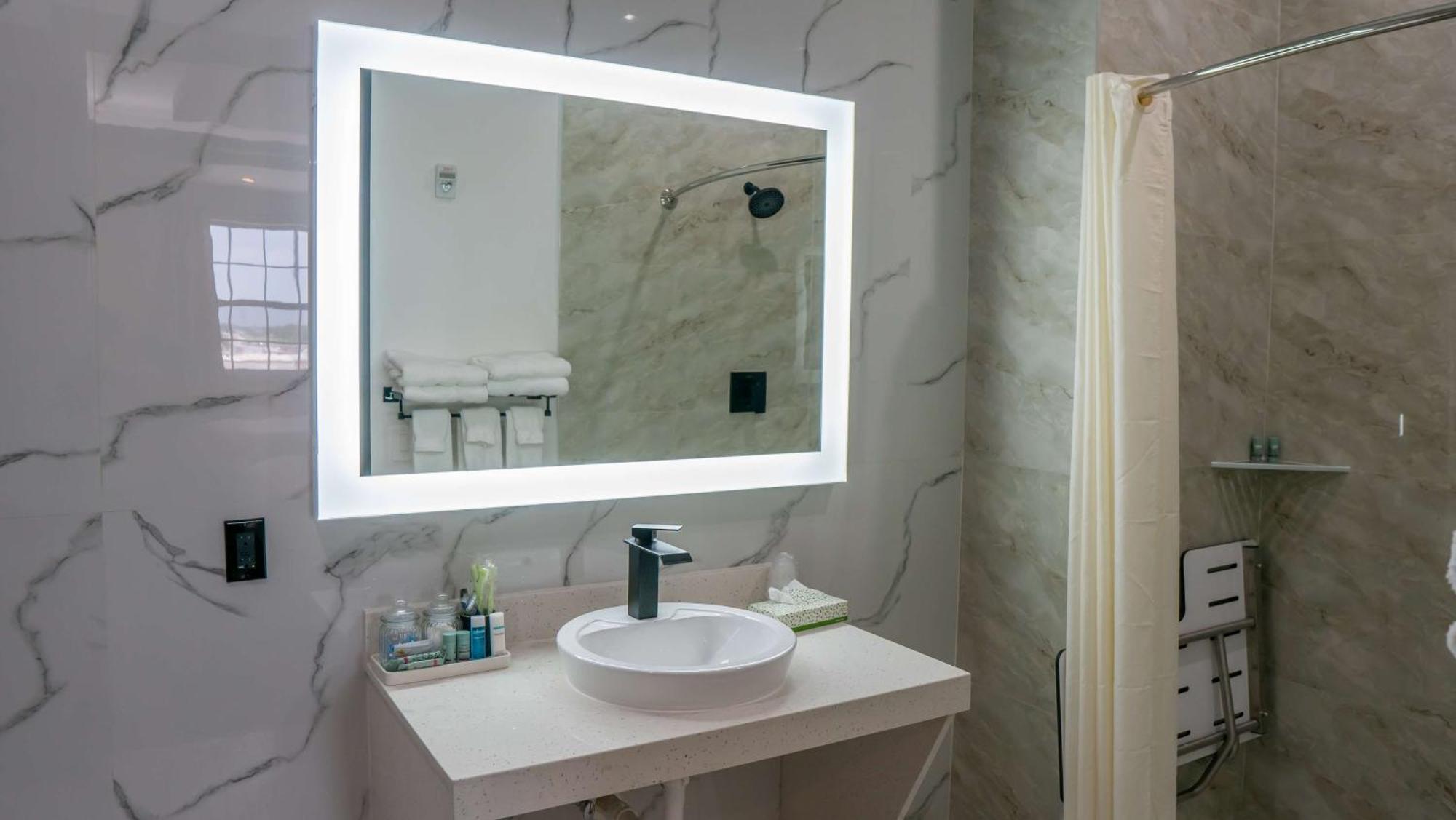 Surestay Hotel By Best Western Houston Southeast Саут-Хьюстон Экстерьер фото